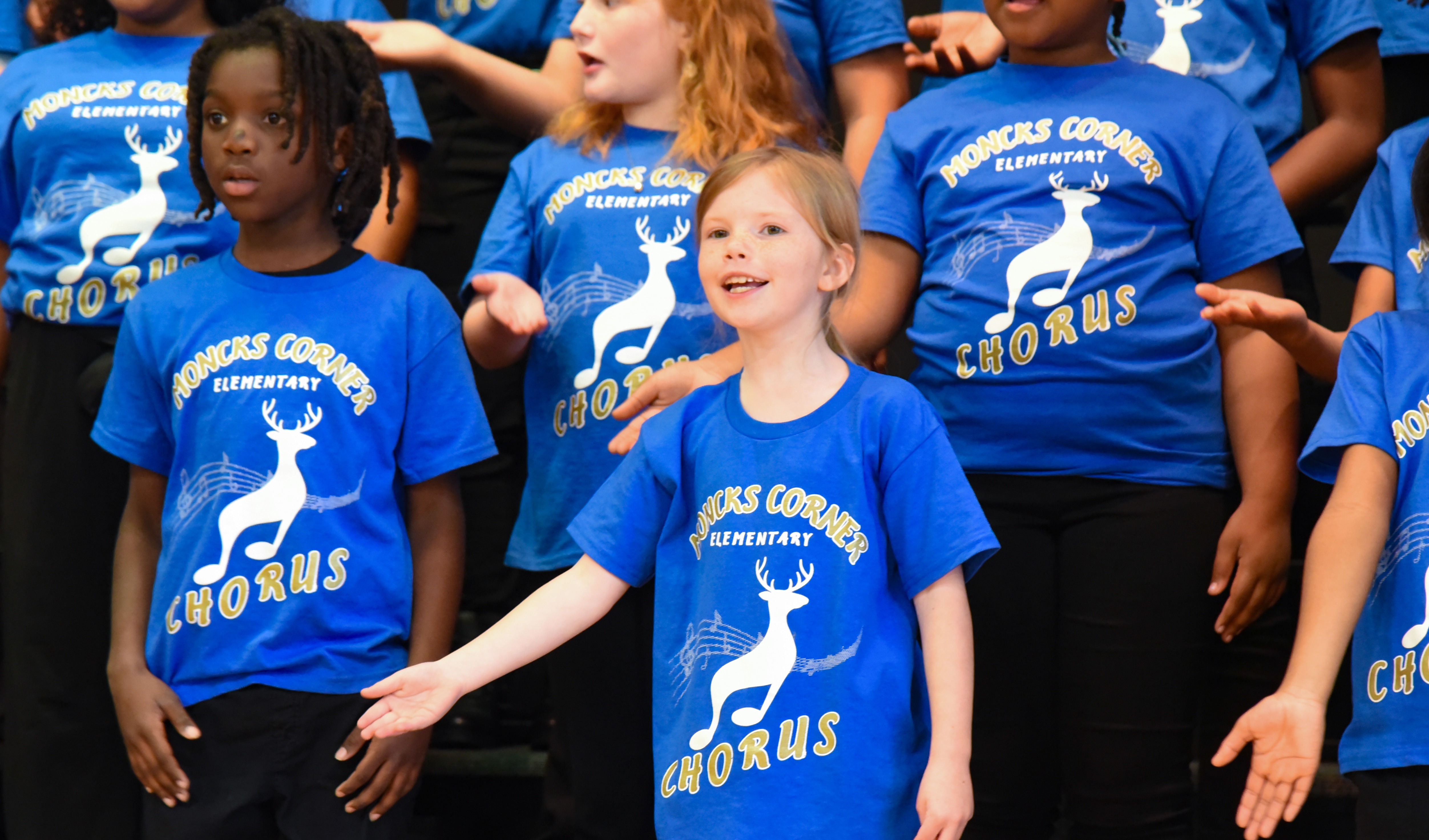 MCE students singing