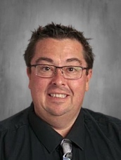 Headshot of Principal Jared Groehler