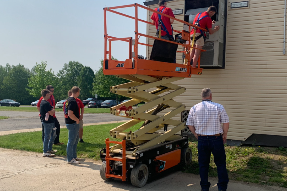 Students in HVAC class working on projects