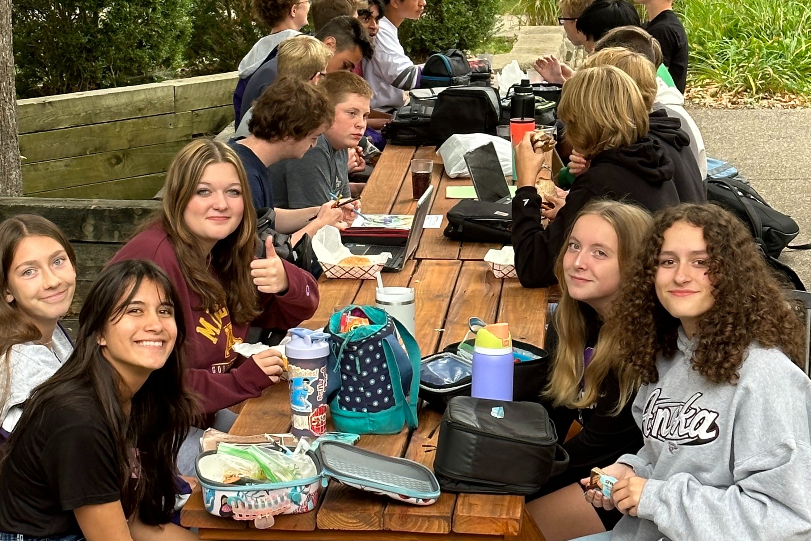 High School outdoor lunch