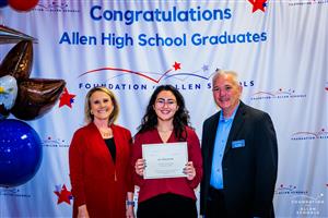 McKee Family Scholarship – $5,000  Recipient:  Alicia Gordon