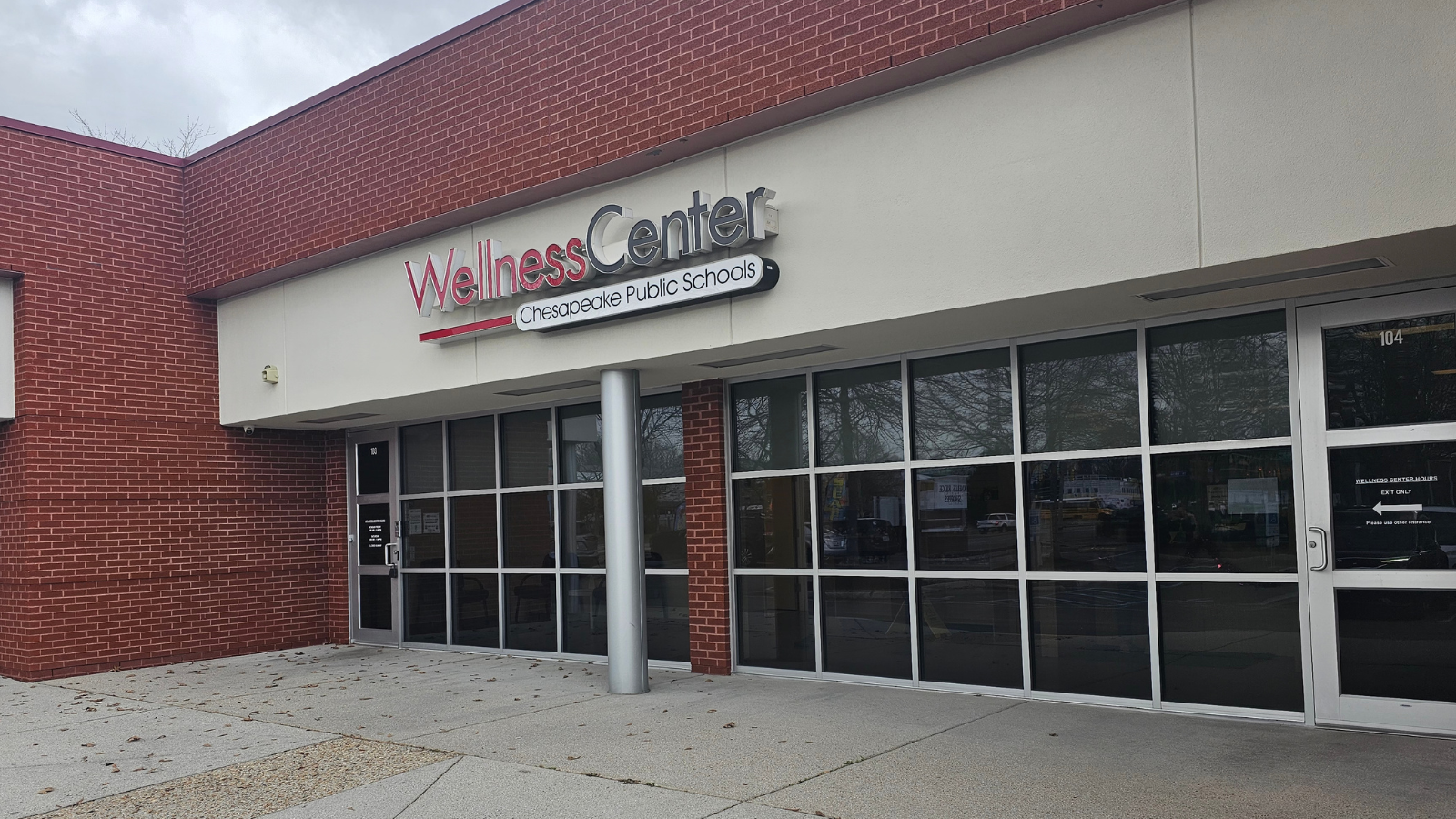 photo of the entrance to the CPS Wellness Center at Knell's Ridge