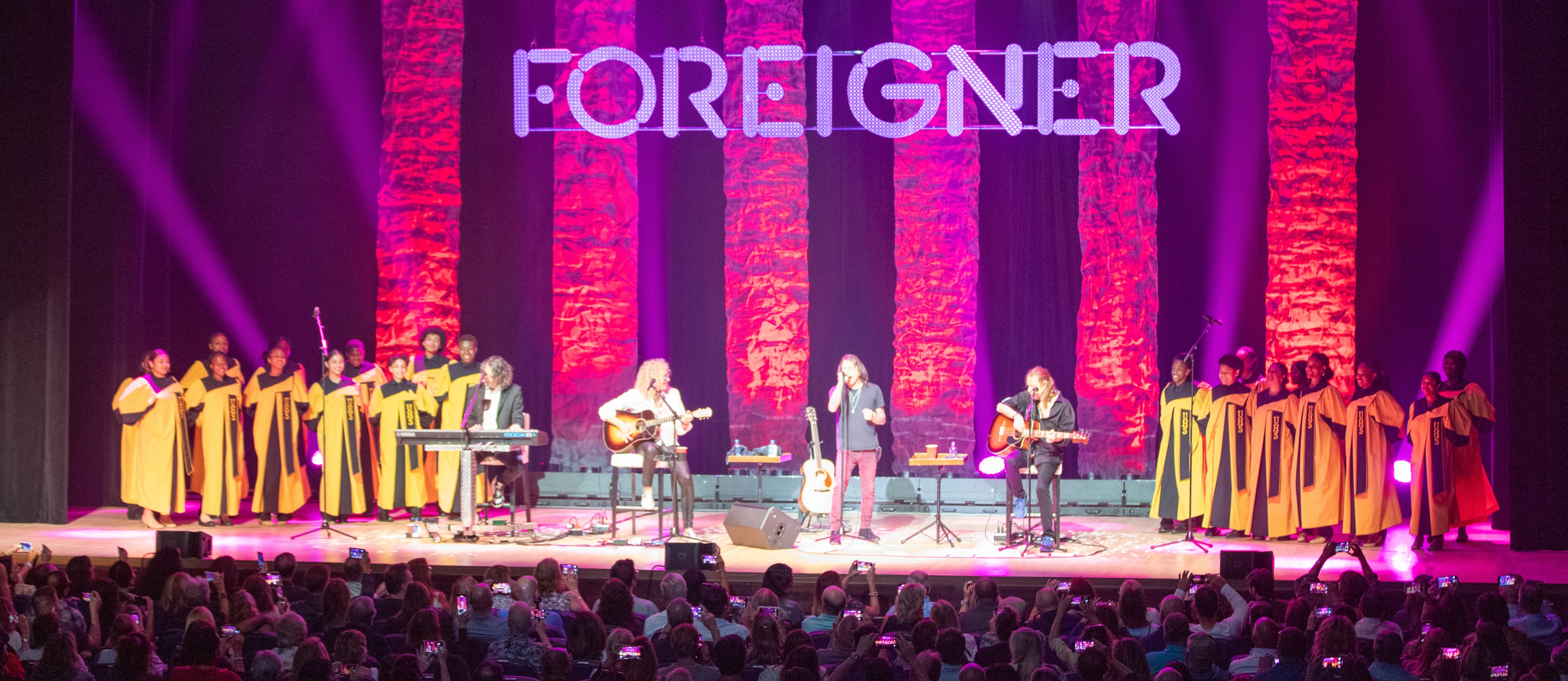 Show choir with foreigner