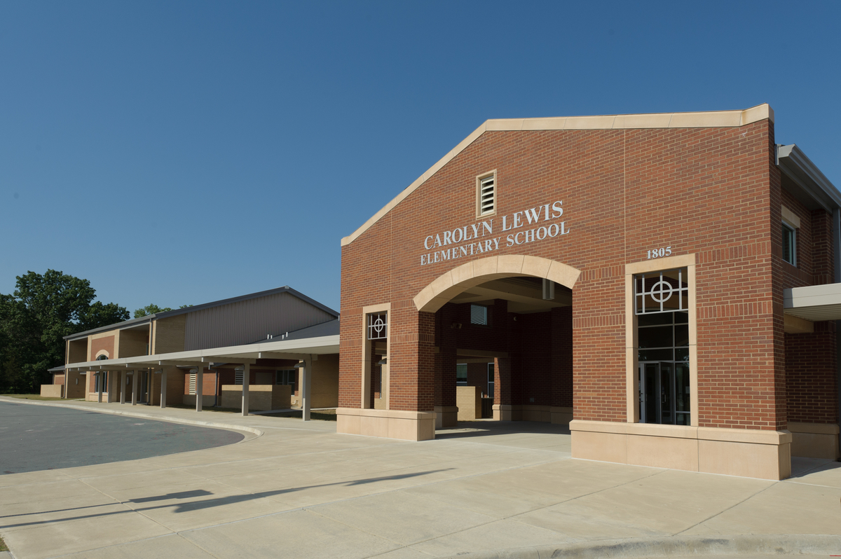 Exterior of Carolyn Lewis Elementary