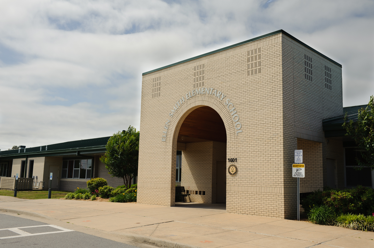 Exterior of Ellen Smith Elementary