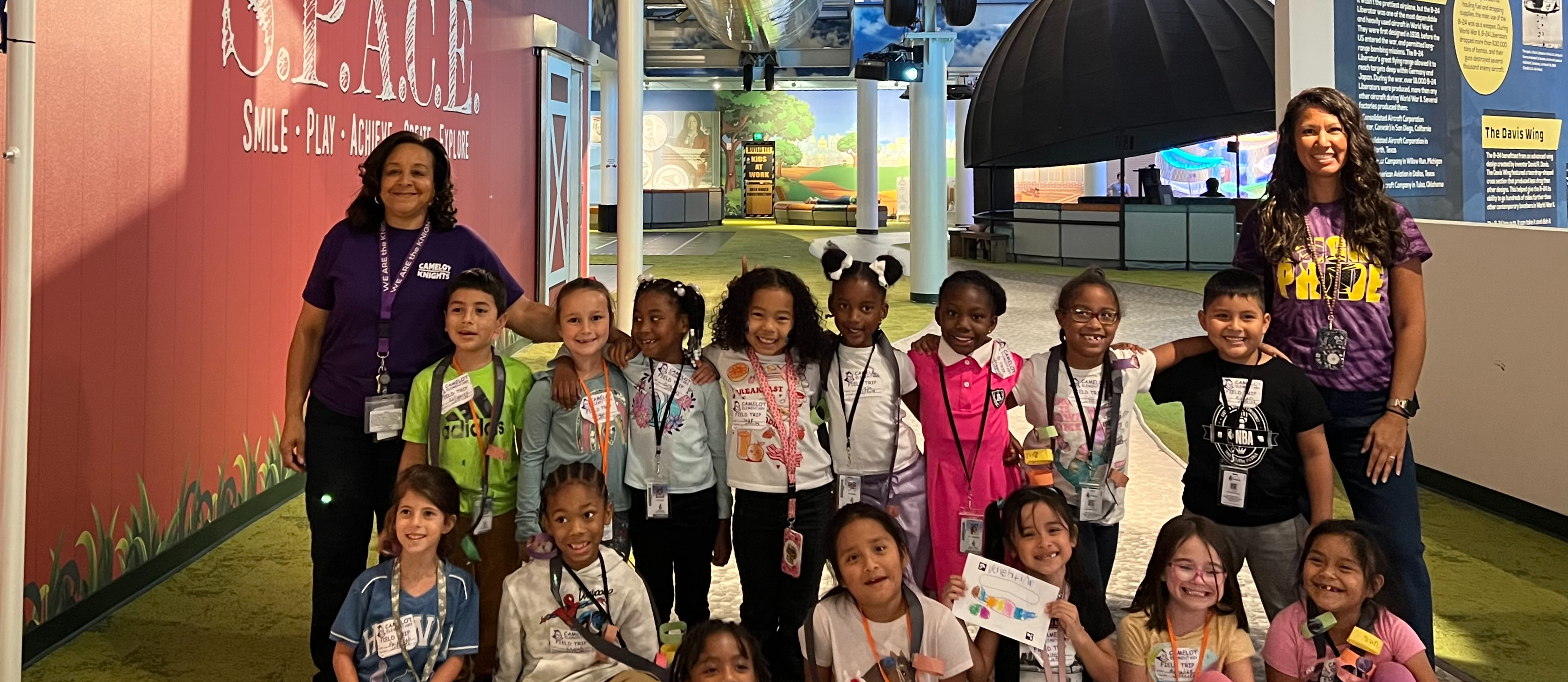 students at the air museum