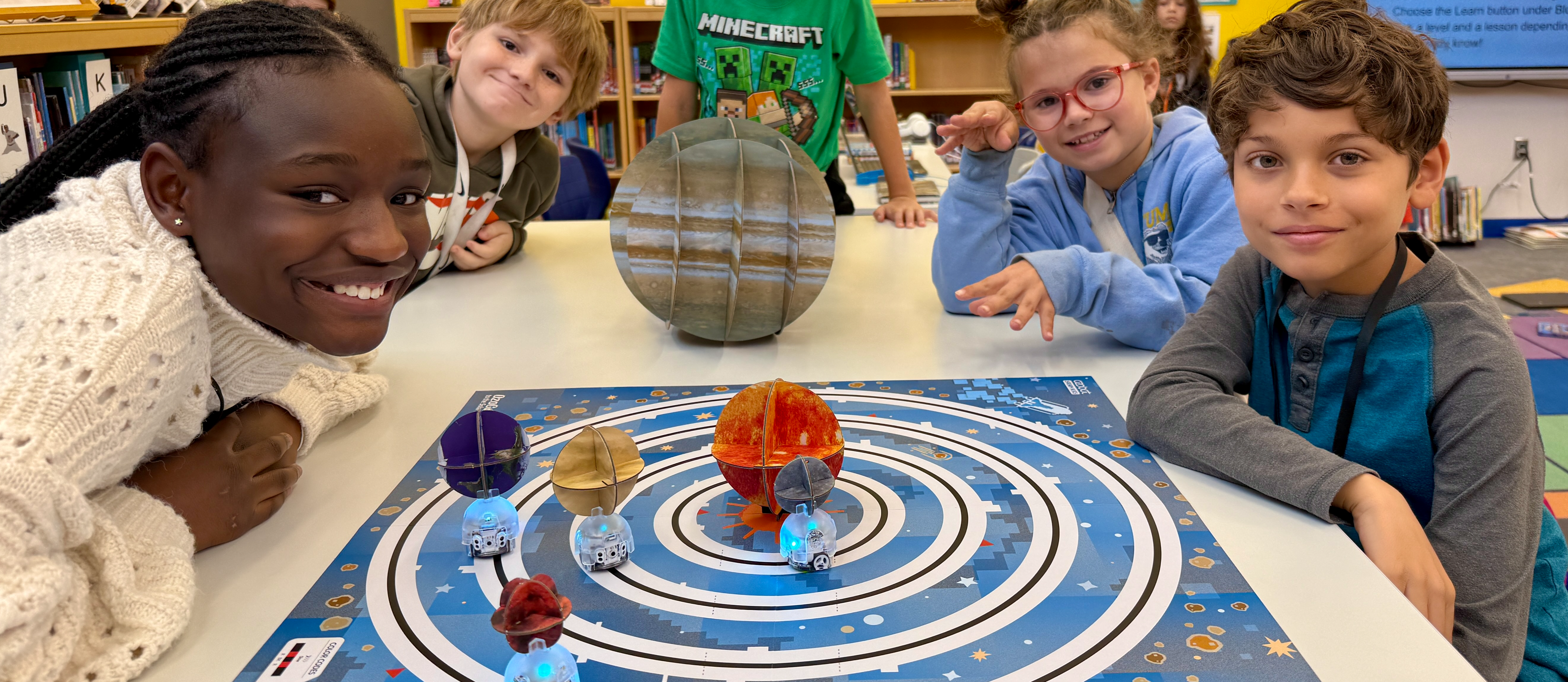 4th graders coding the solar system