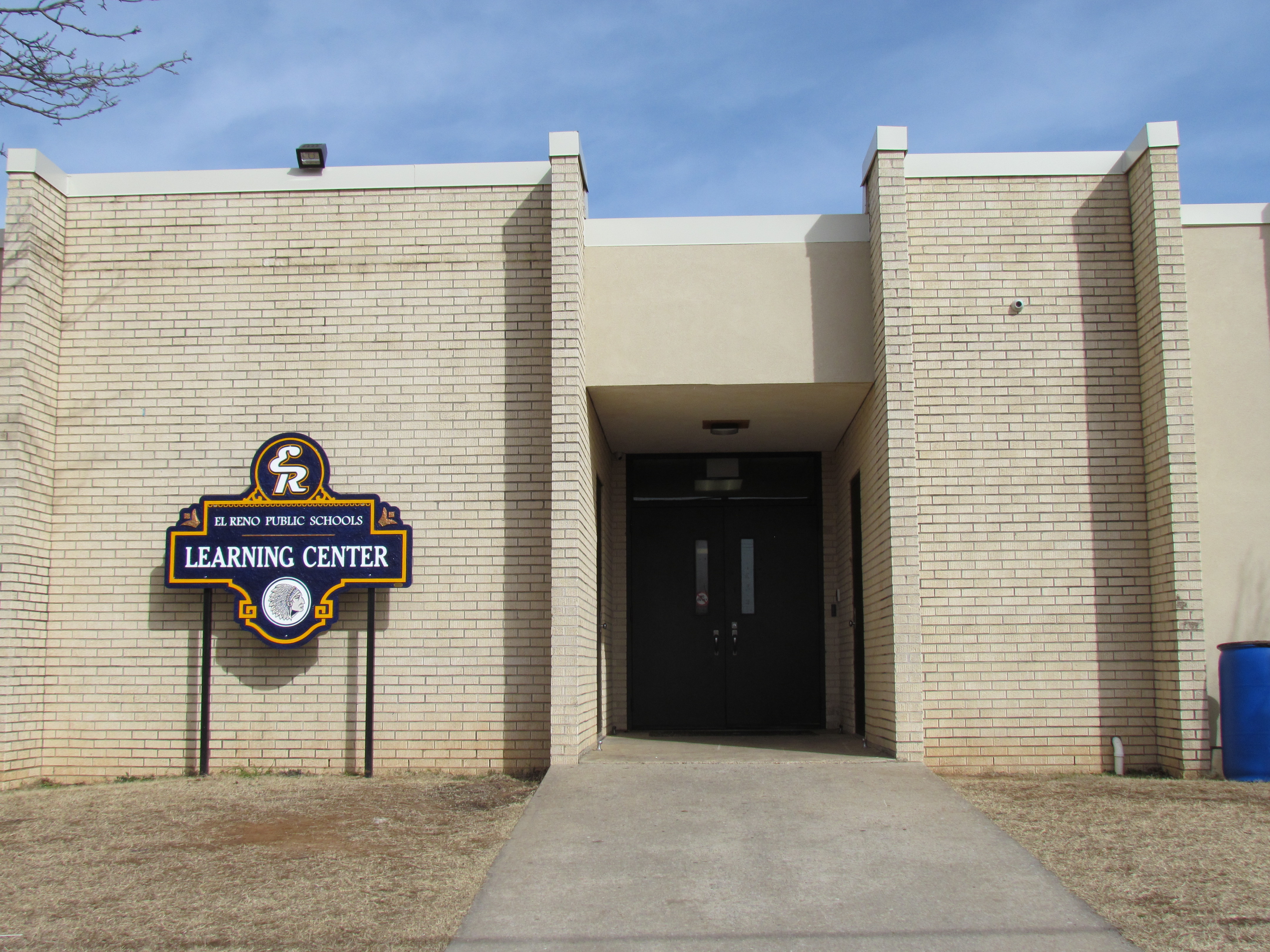 Photo of the EL RENO LEARNING CENTER.