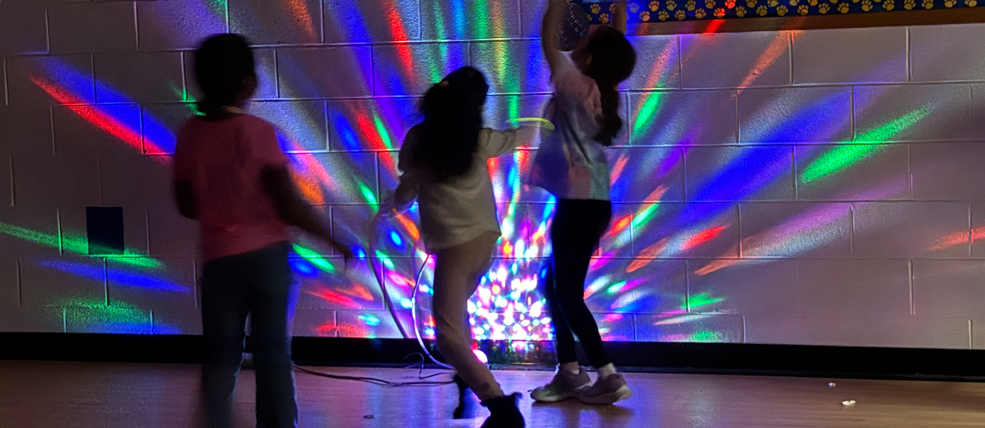 kids dancing