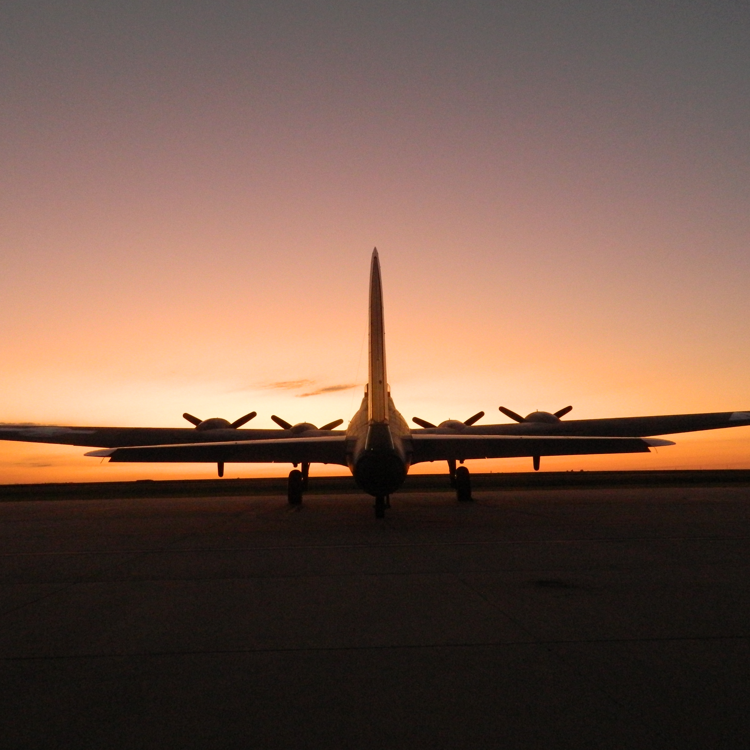 Photos of B-17 by Brian Rukes