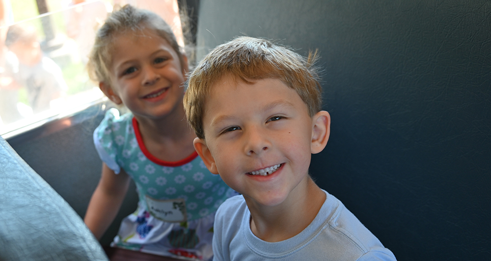 SR kids on bus