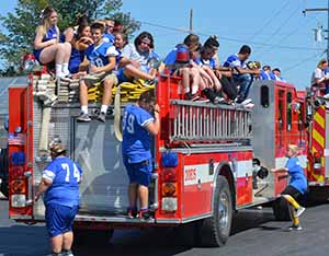 photo from the homecoming parade