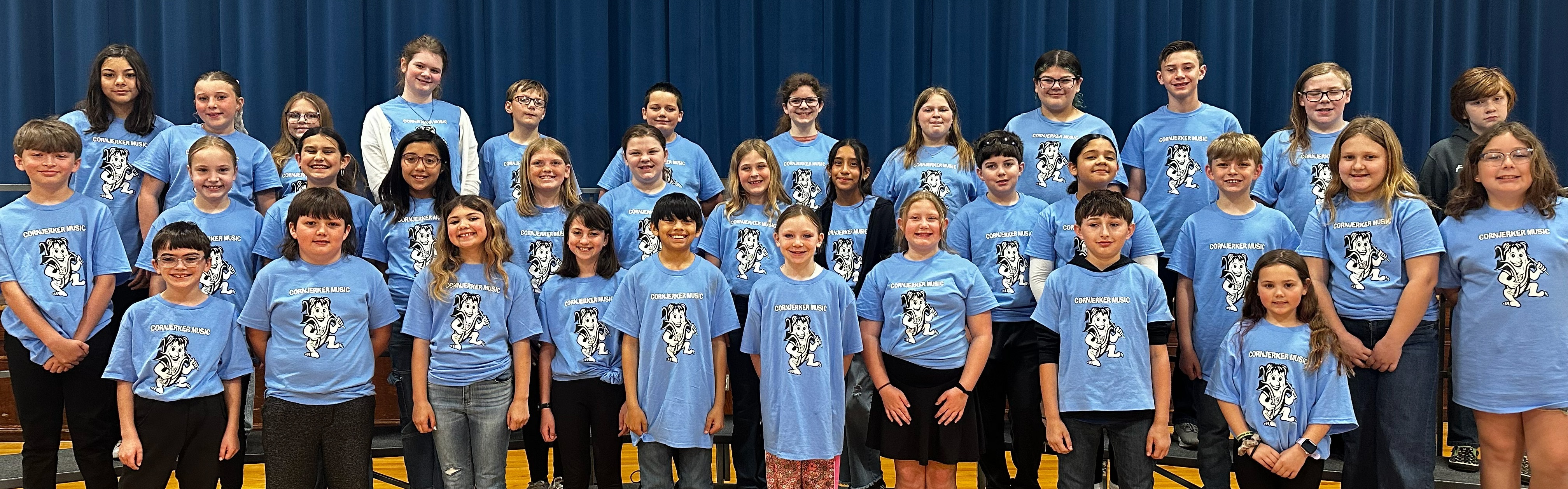 JG chorus in their music shirts!