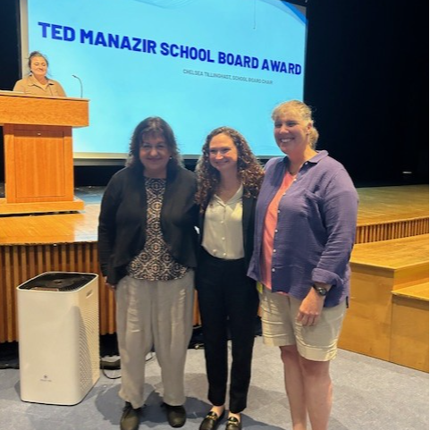 Lisa Rundle the Ted Manazir School Board Award Winner