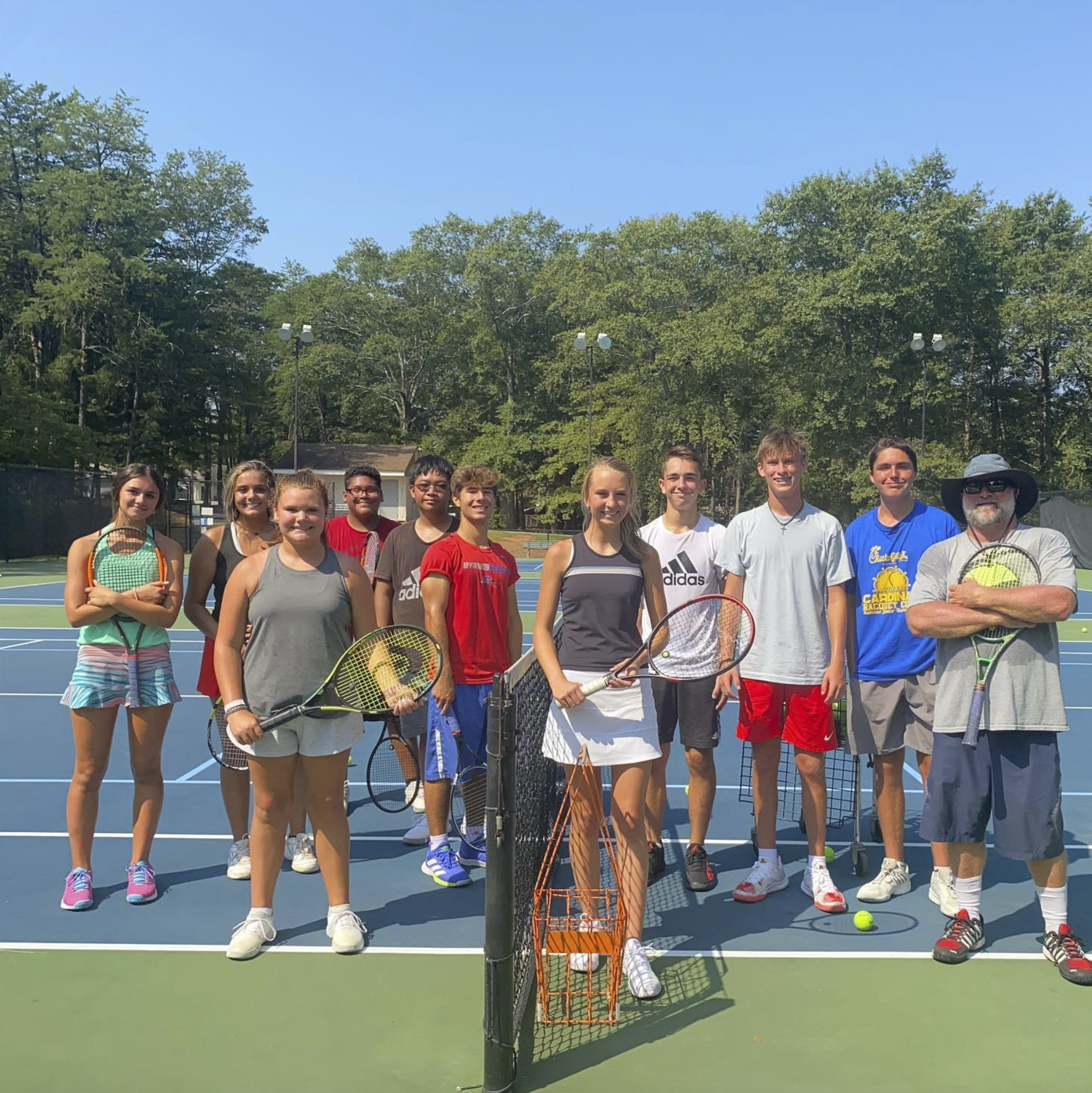 group photo of tennis players 2021
