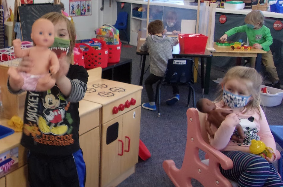 Kids playing in the PES Pre-K classroom