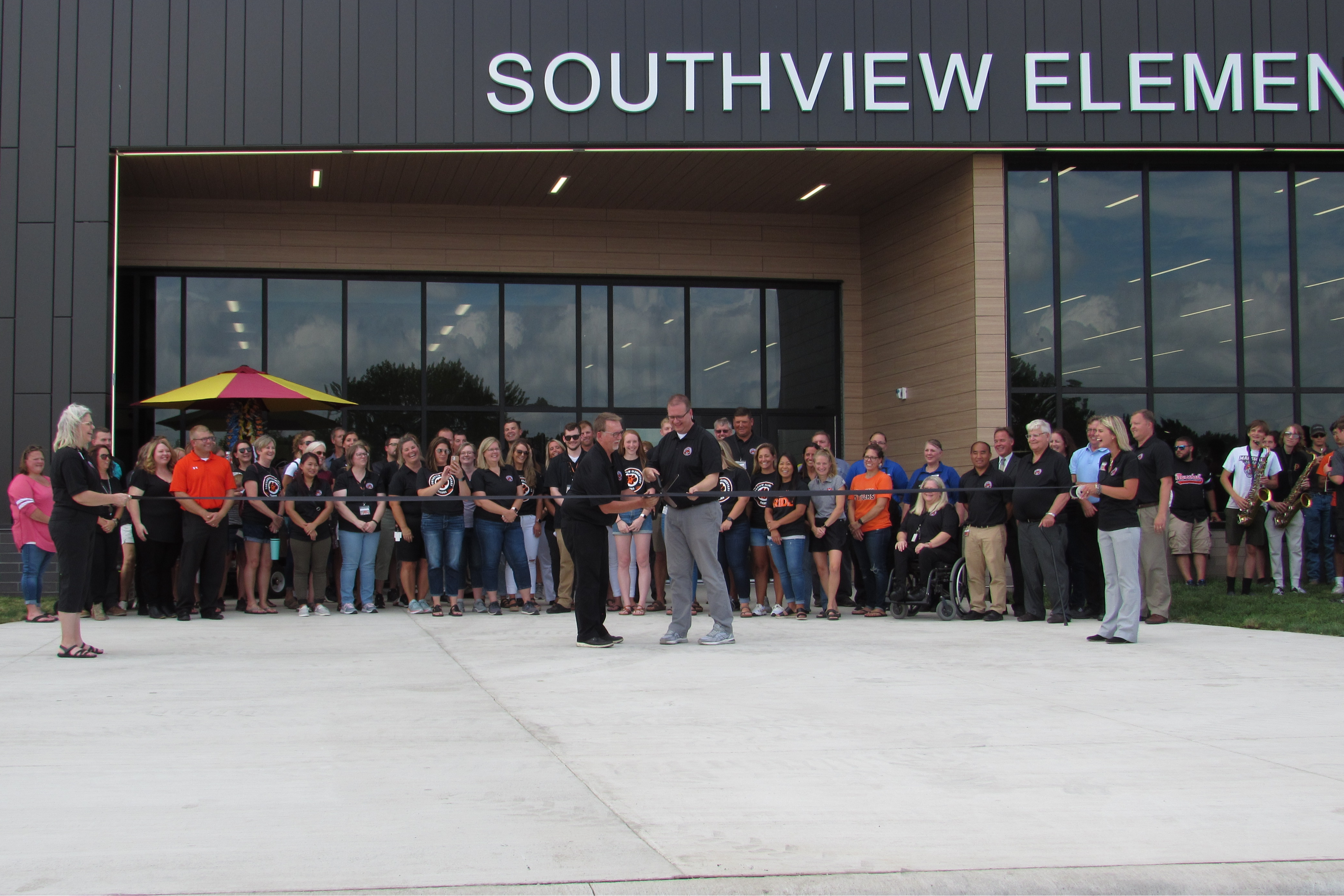 Southview Elementary School Ribbon Cutting