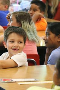 kid at classroom 