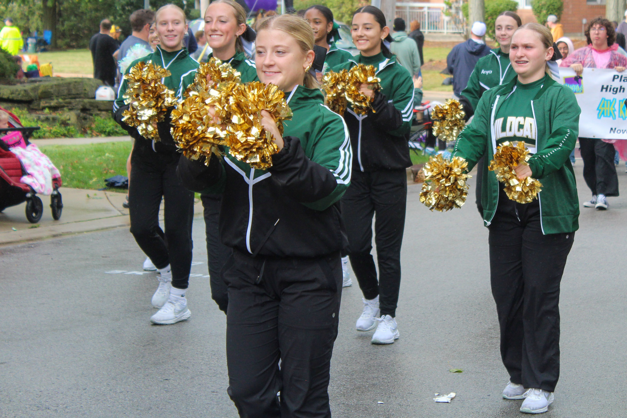 Plainfield High School-Central Campus cheerleaders