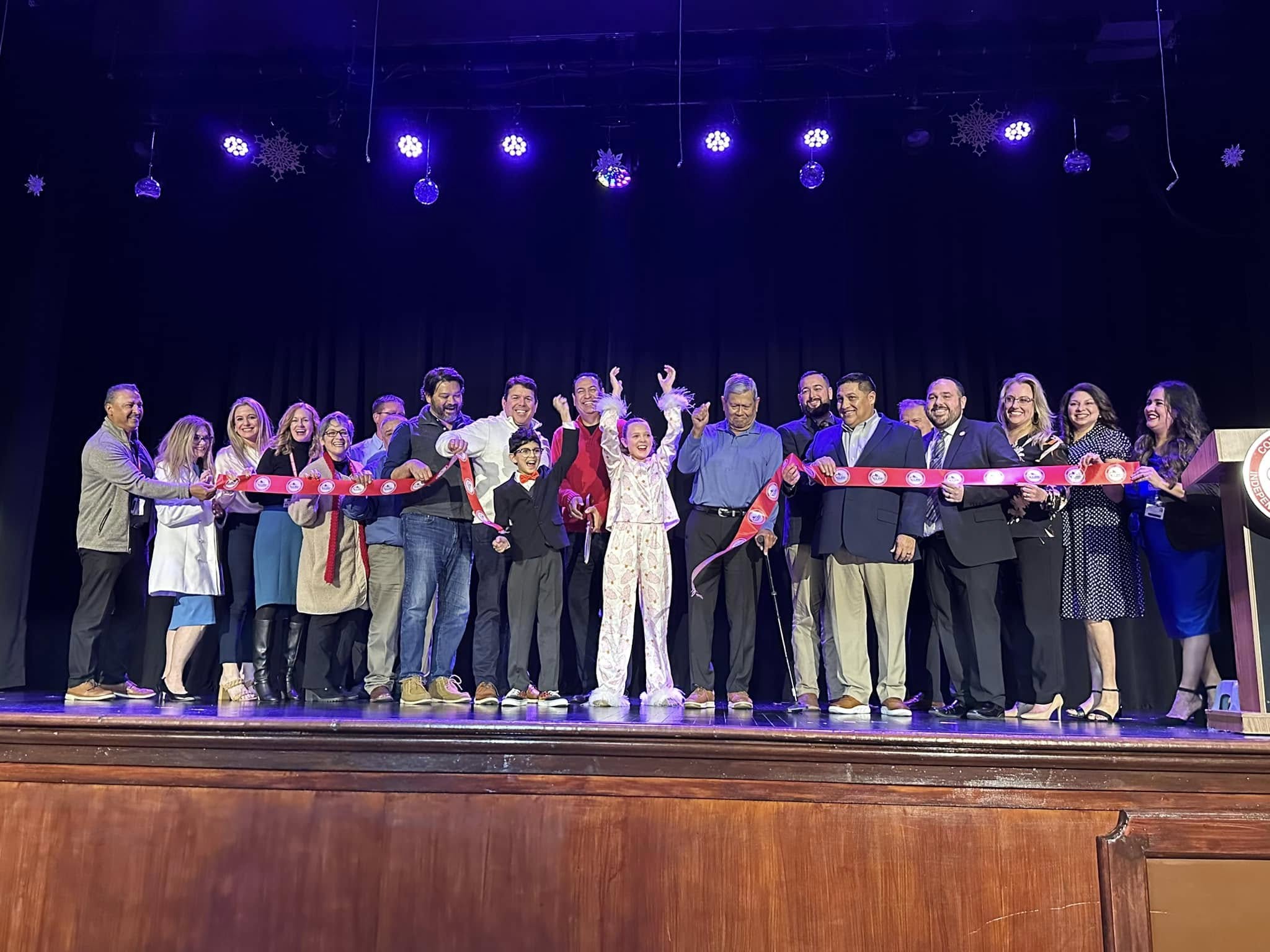 Steven Lee Bennett Auditorium Ribbon Cutting