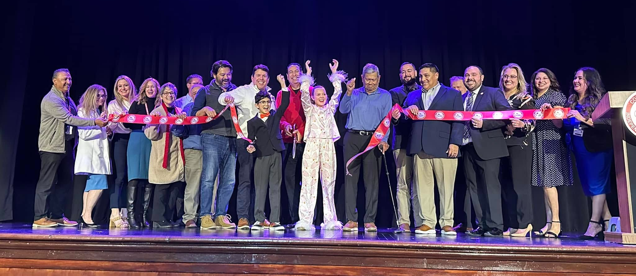 Steven Lee Bennett Auditorium Ribbon Cutting