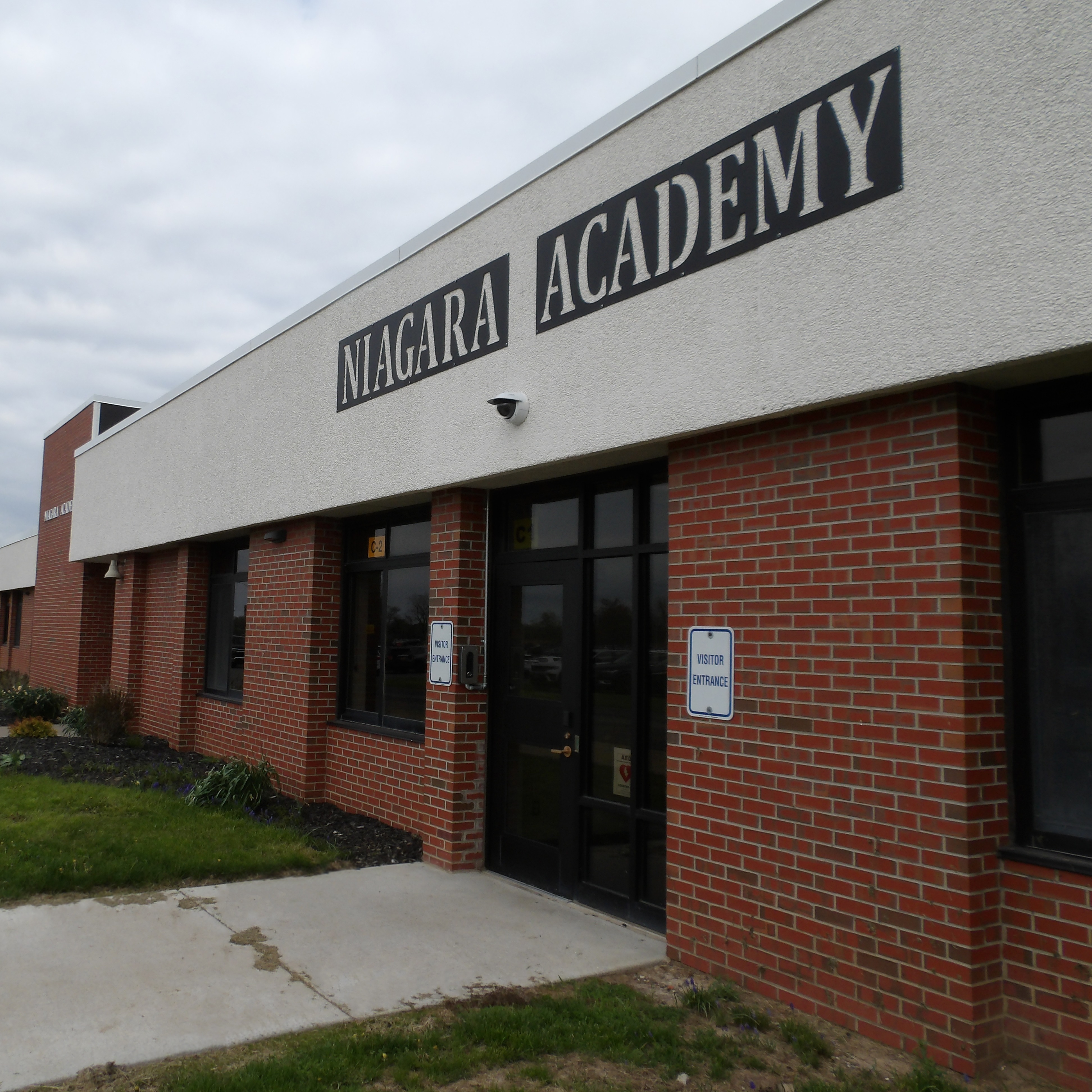Niagara Academy entrance
