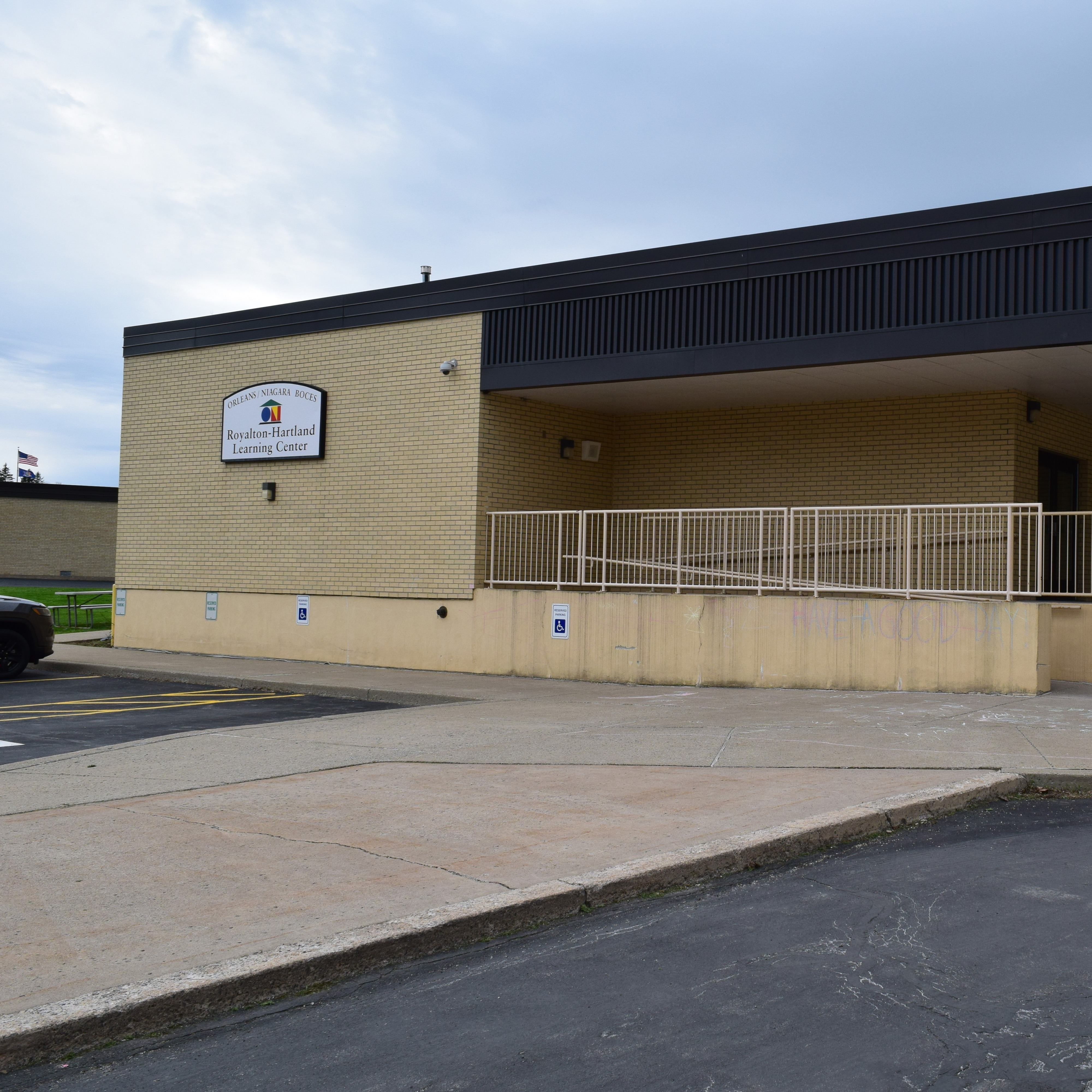 Roy-Hart Learning Center wing