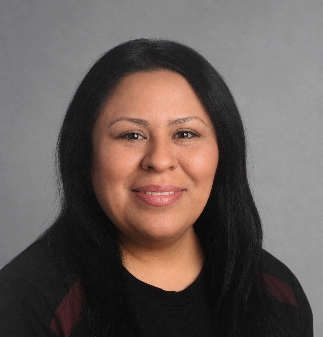 Alejandra Mora, High School | Junior High Cafeteria Manager