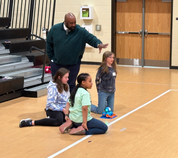 Dr. Fitzpatrick at Elementary Read In