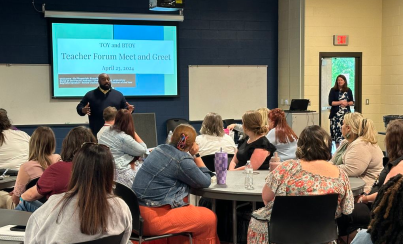 Dr. Fitzpatrick speaks at Teacher Forum