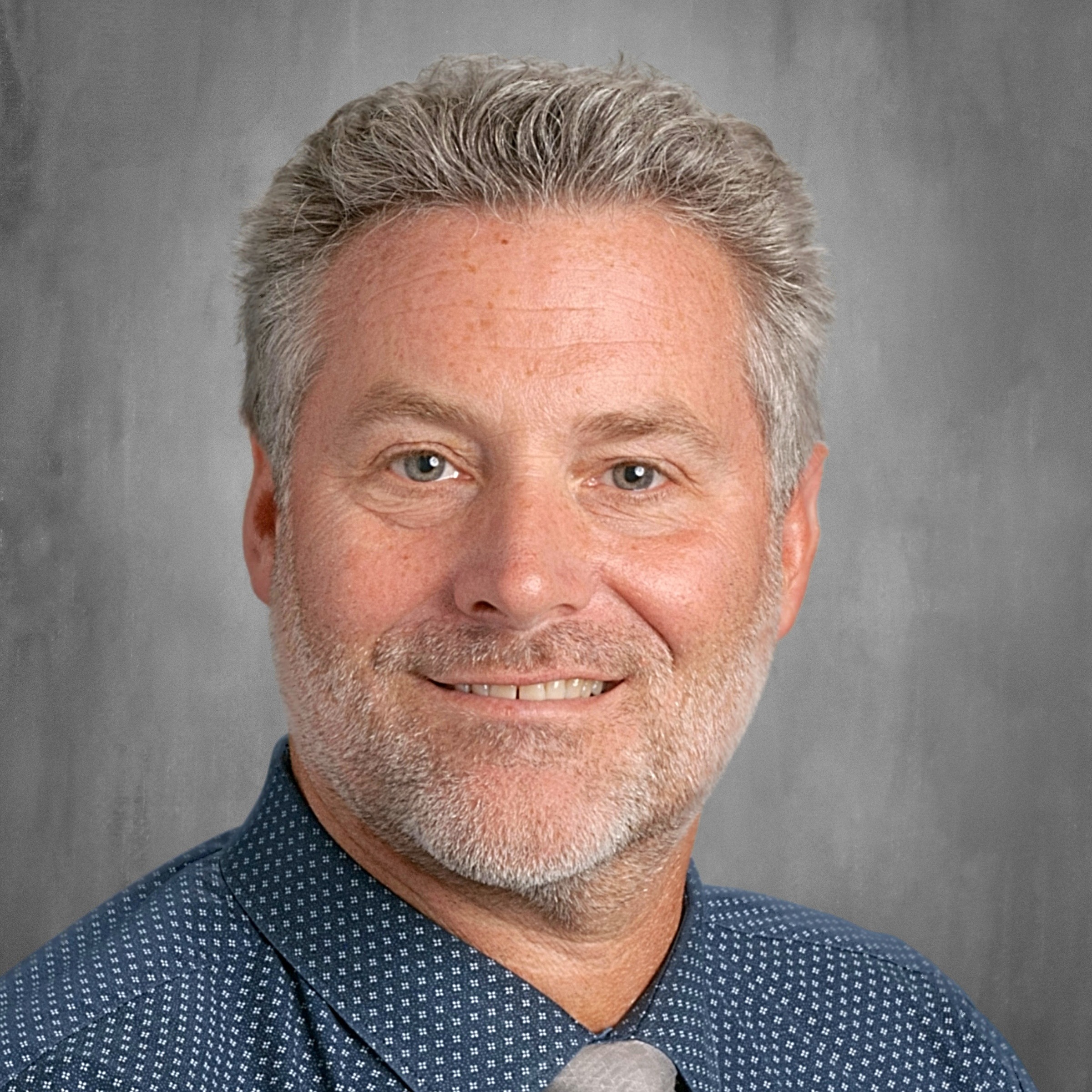 headshot of Ross Draper