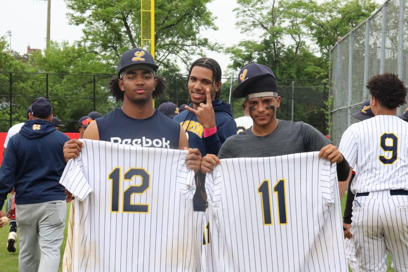 Baseball team-Jersey swapping