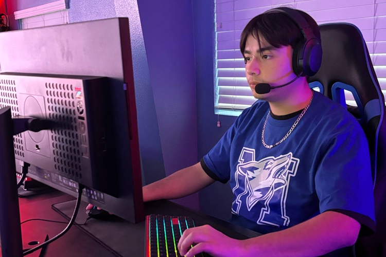 Mojave Students during an E-Sports Match