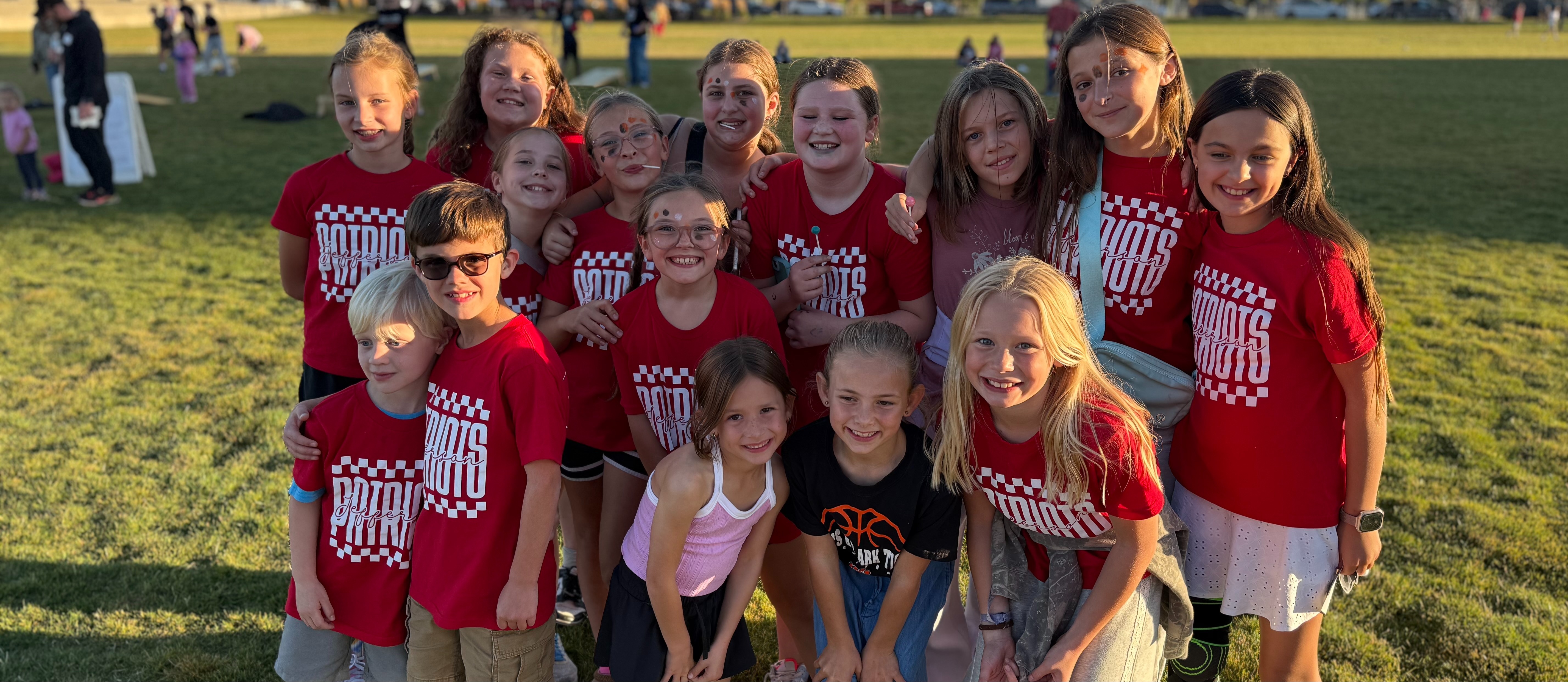 Jefferson Students at LC Zone Homecoming BBQ Event