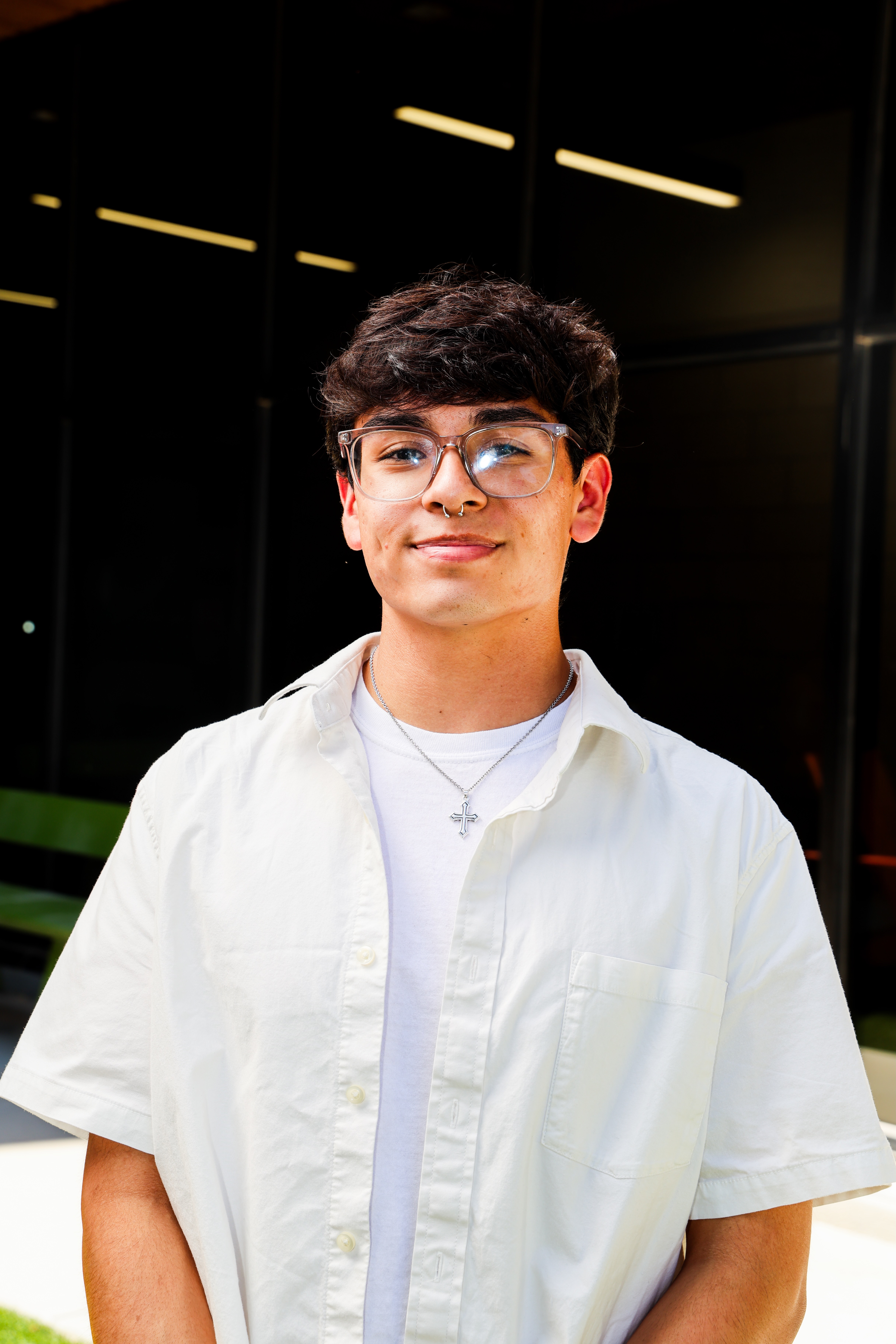 headshot of Isaiah Castillo