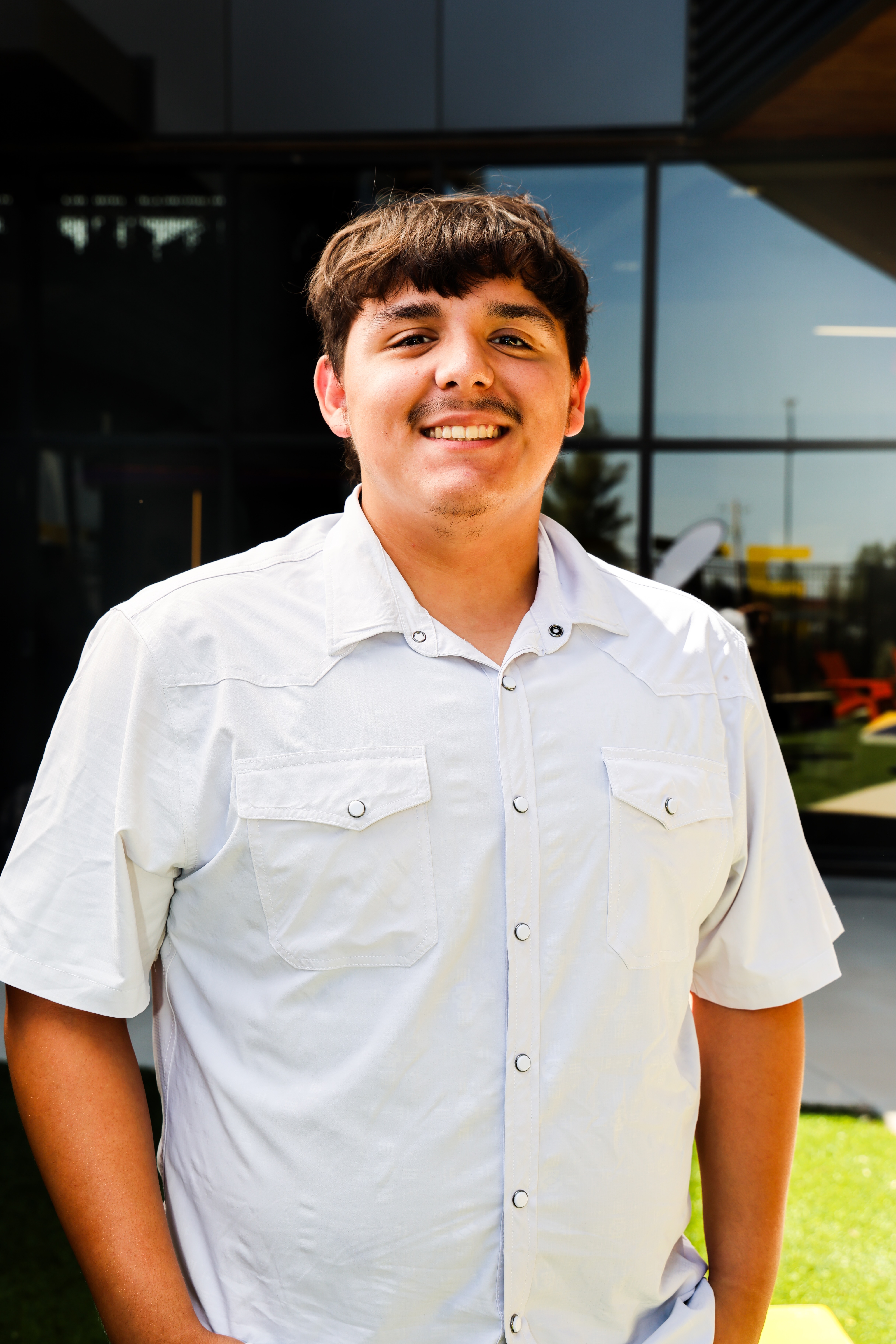 headshot of Gavin Gomez