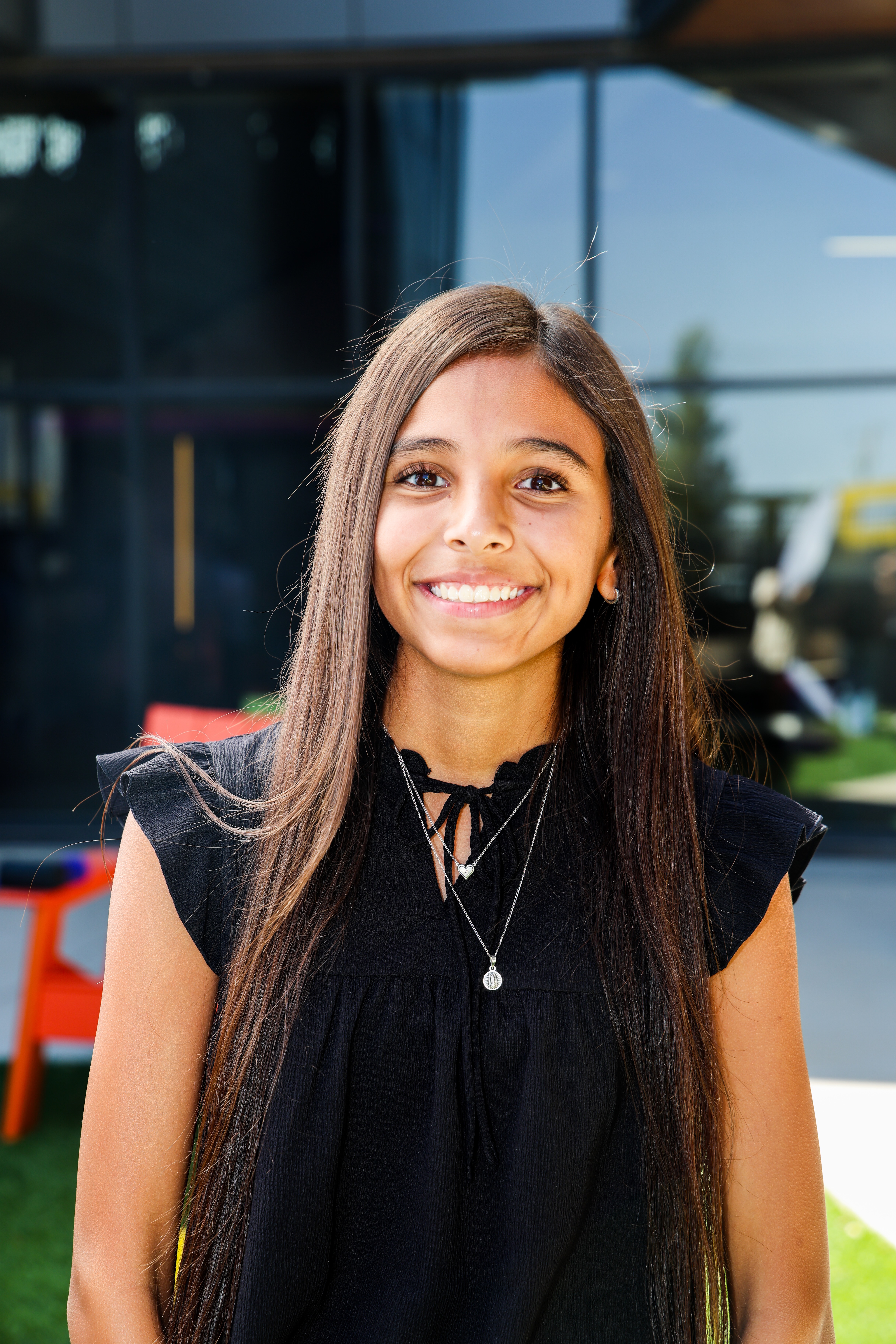headshot of Adry Muñiz