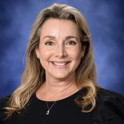 Sherri Alderman 2022-23 Fred Elementary Teacher of the Year 2023 Warren ISD Teacher of the Year 2023 Region 5 Elementary Teacher of the Year