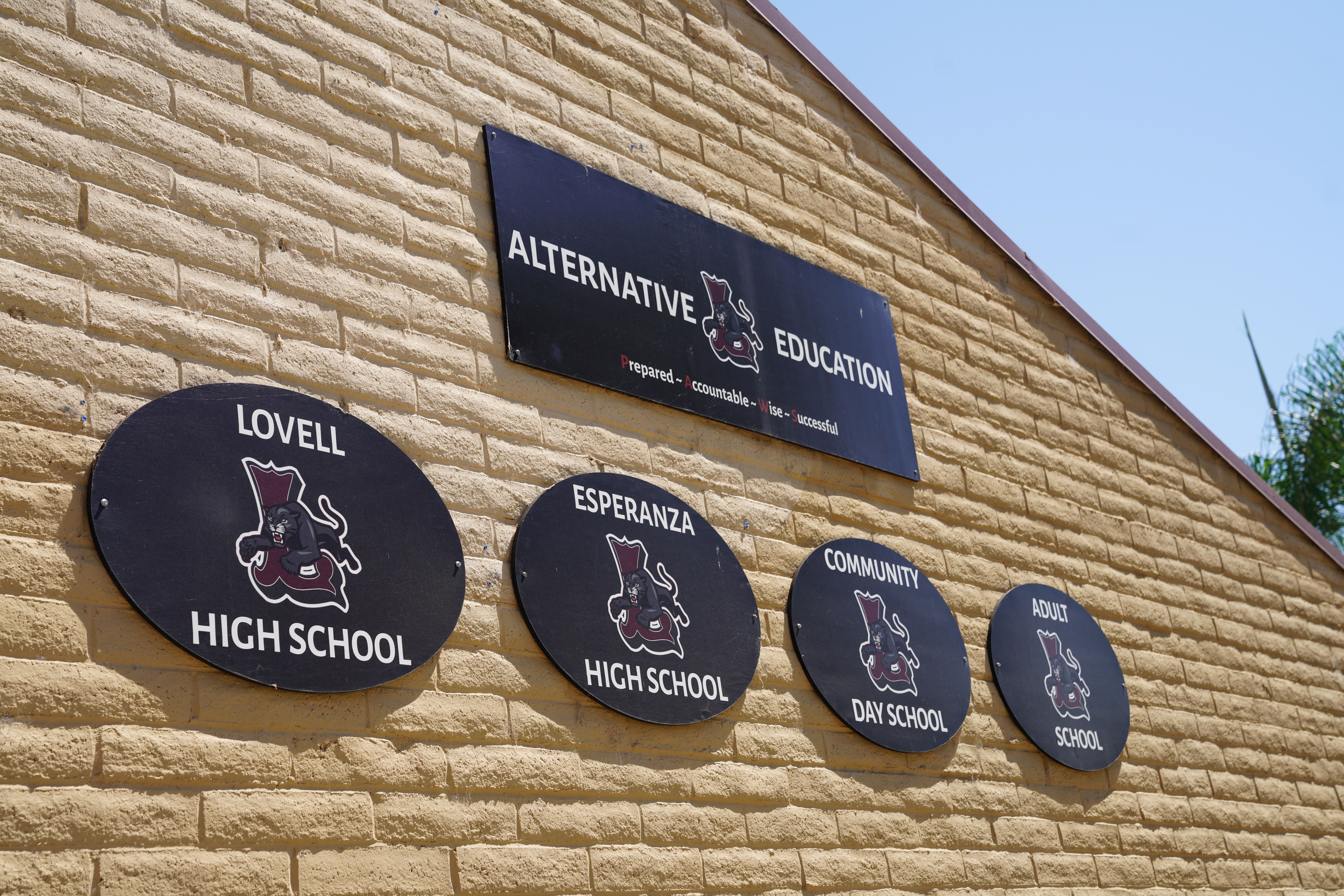Lovell metal sign