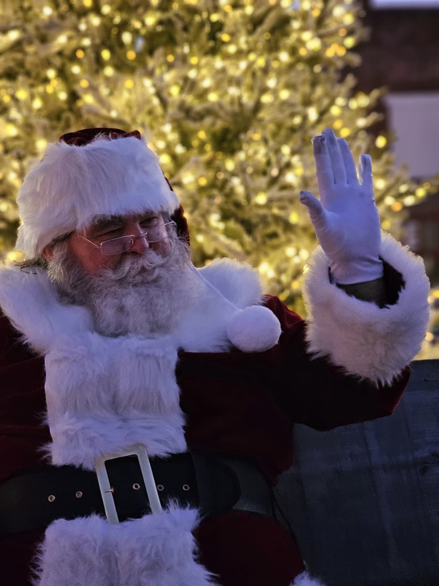 santa at the prairie county courthouse square