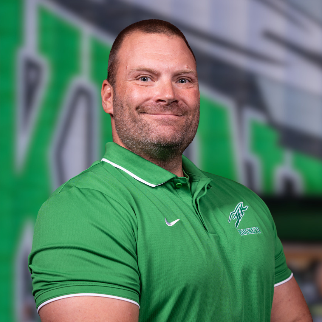 Coach Matt Hove