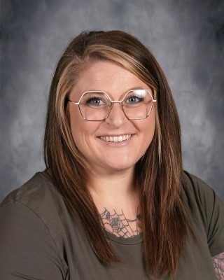 Courtney Vardys, Administrative Assistant