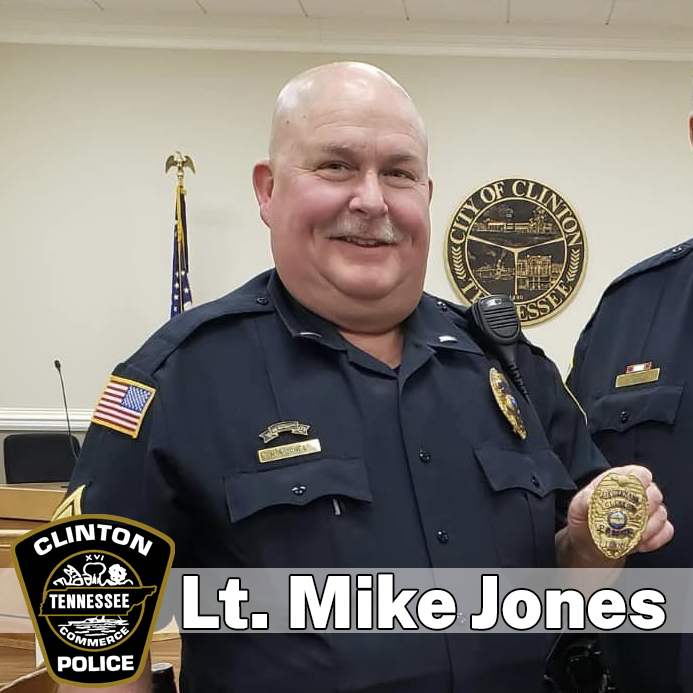 Lt Mike Jones