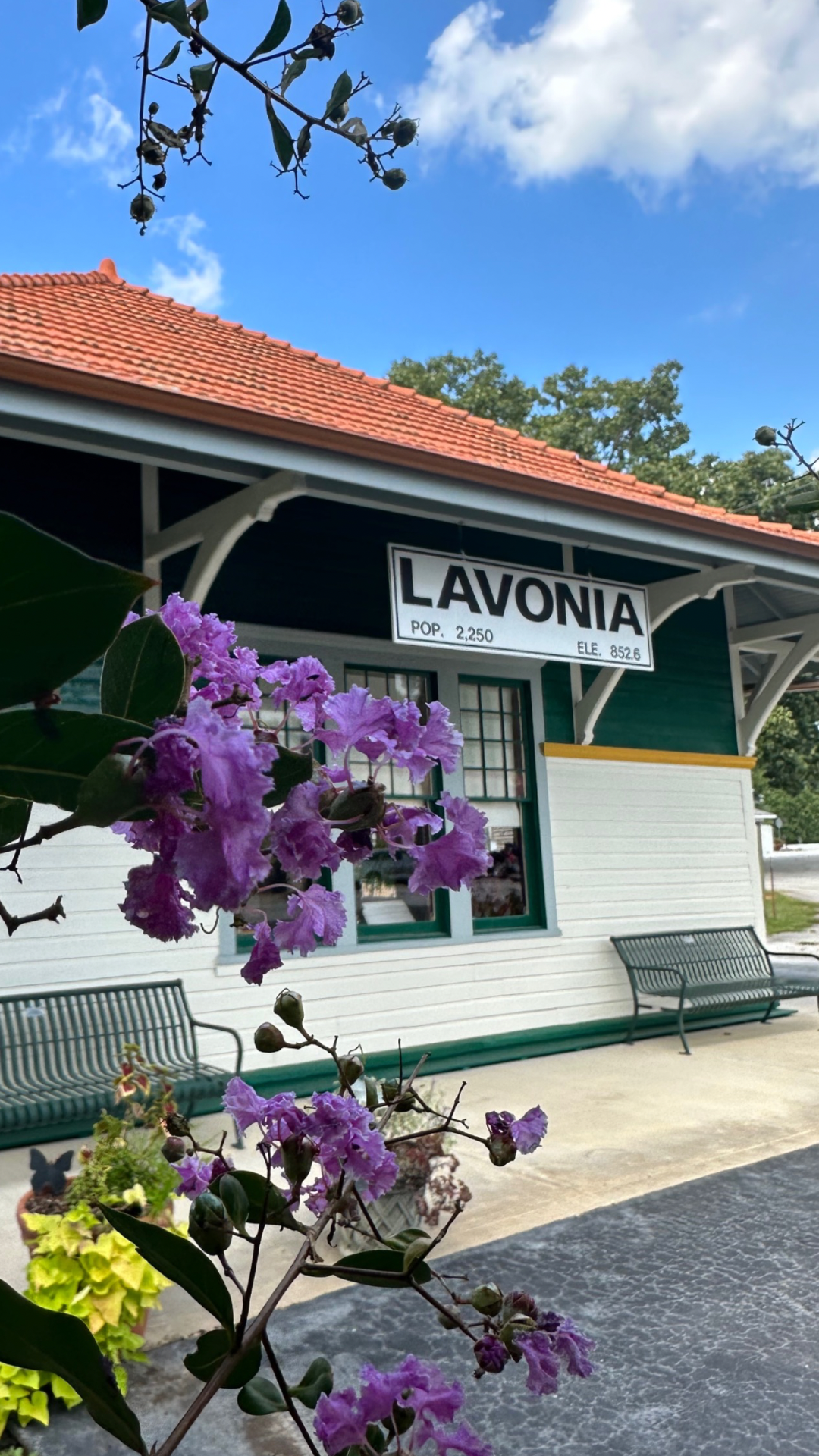 Front of Lavonia Depot