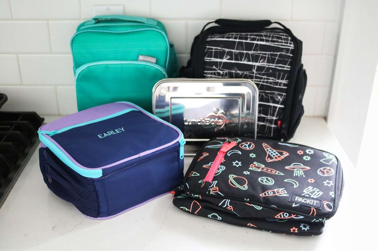 Lunch boxes/Water bottles
