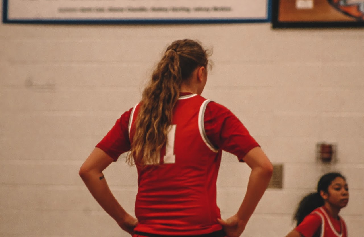 basketball player from behind