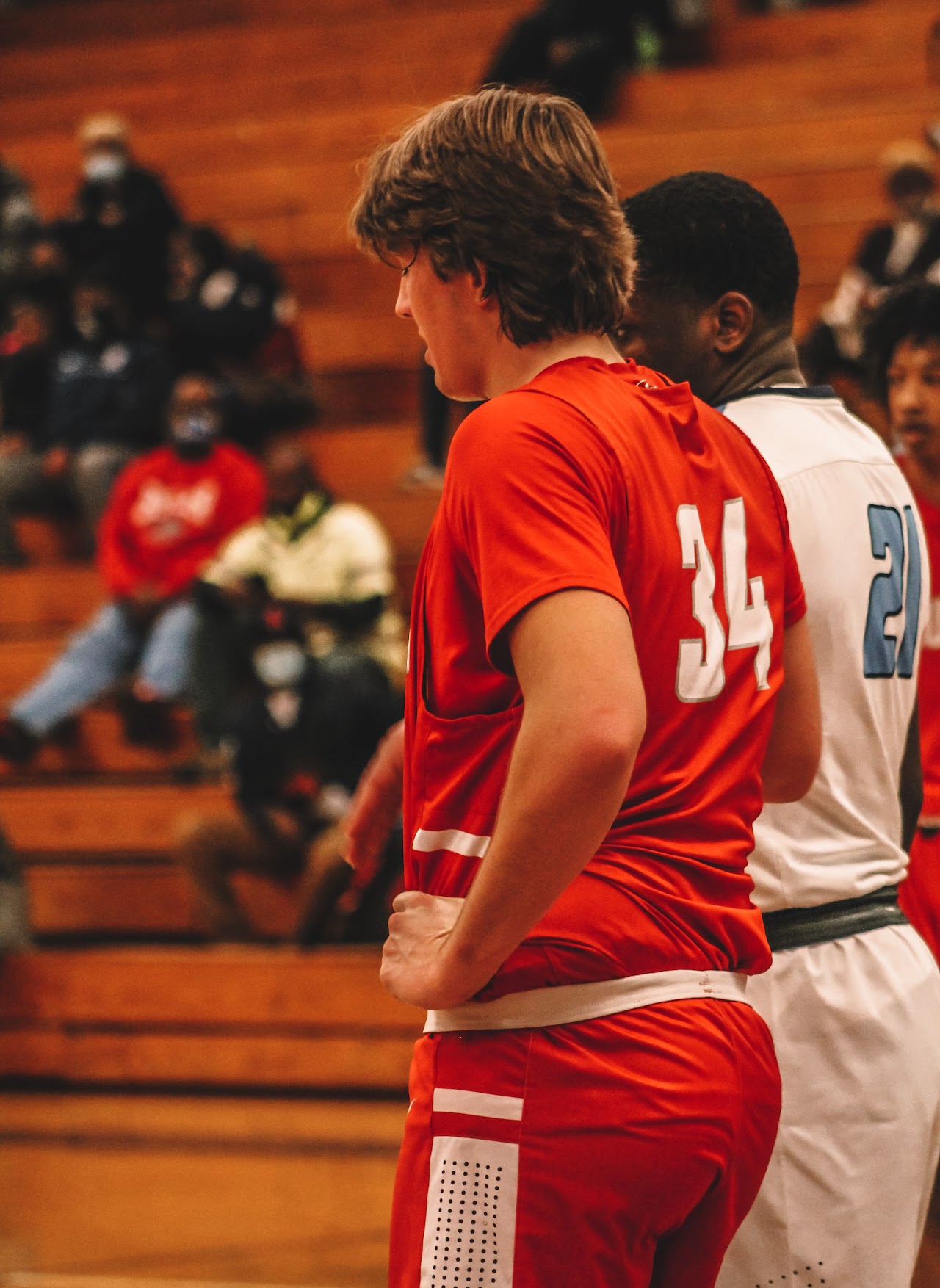 basketball player from behind