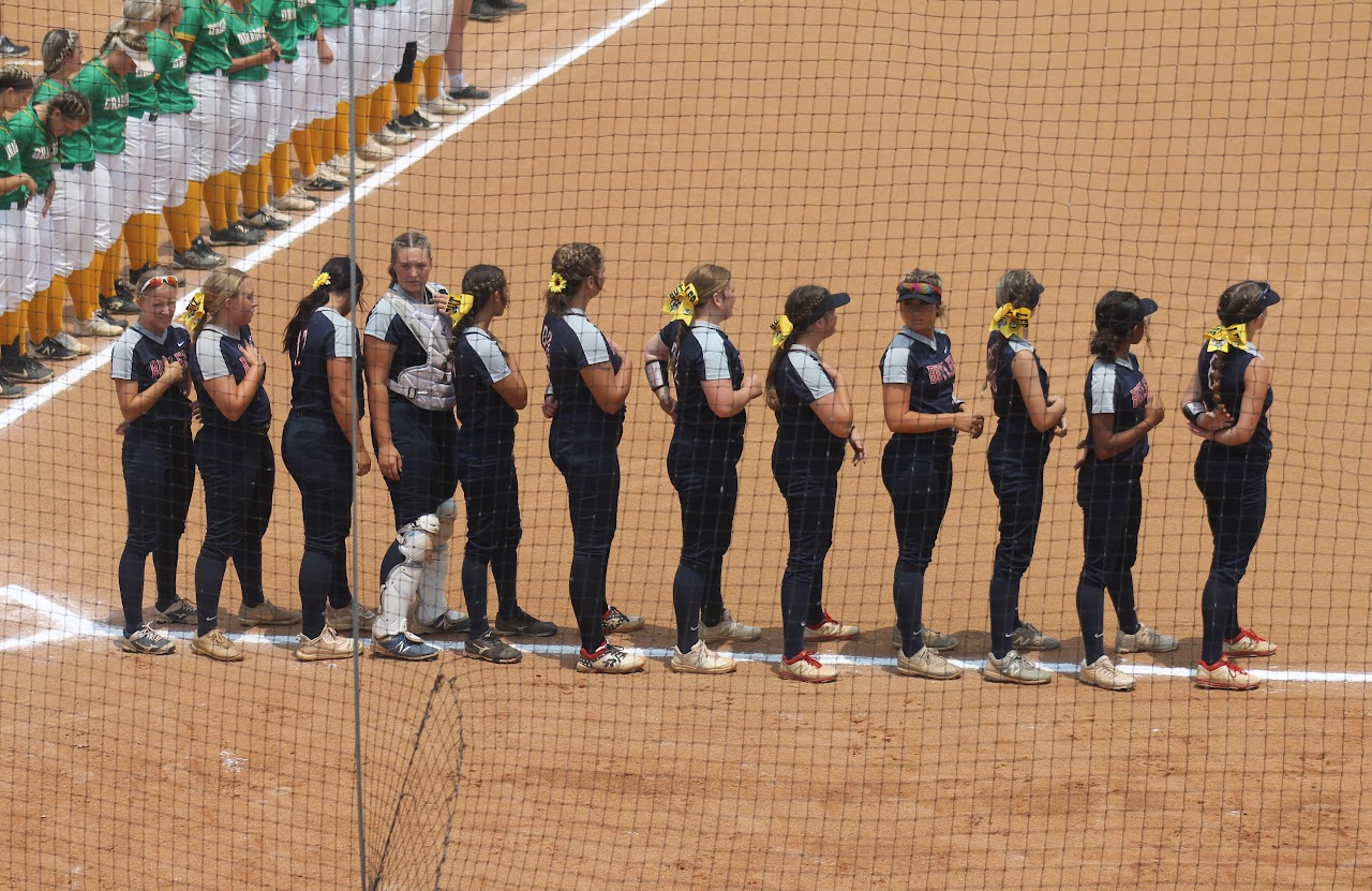 baseball team lined up