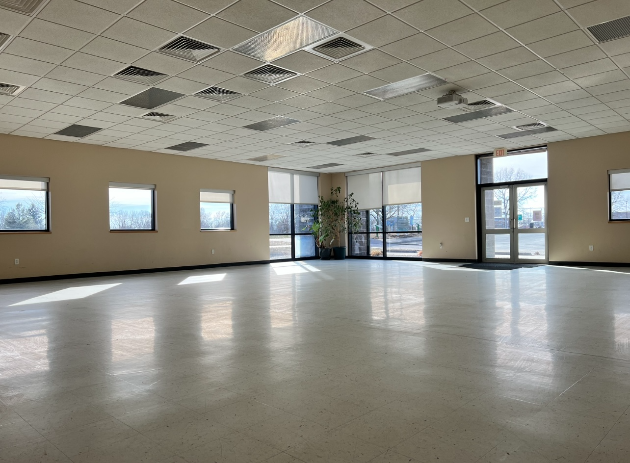 This is a picture of the community room located at City Hall in Battlefield, MO.