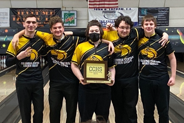 Photo of the bowling team.